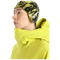 Icebreaker - Shell+ Hooded Jacket - Waterproof Jacket 12 Icebreaker - Shell+ Hooded Jacket - Waterproof Jacket -Outwell Store icebreaker shell hooded jacket waterproof jacket detail 5